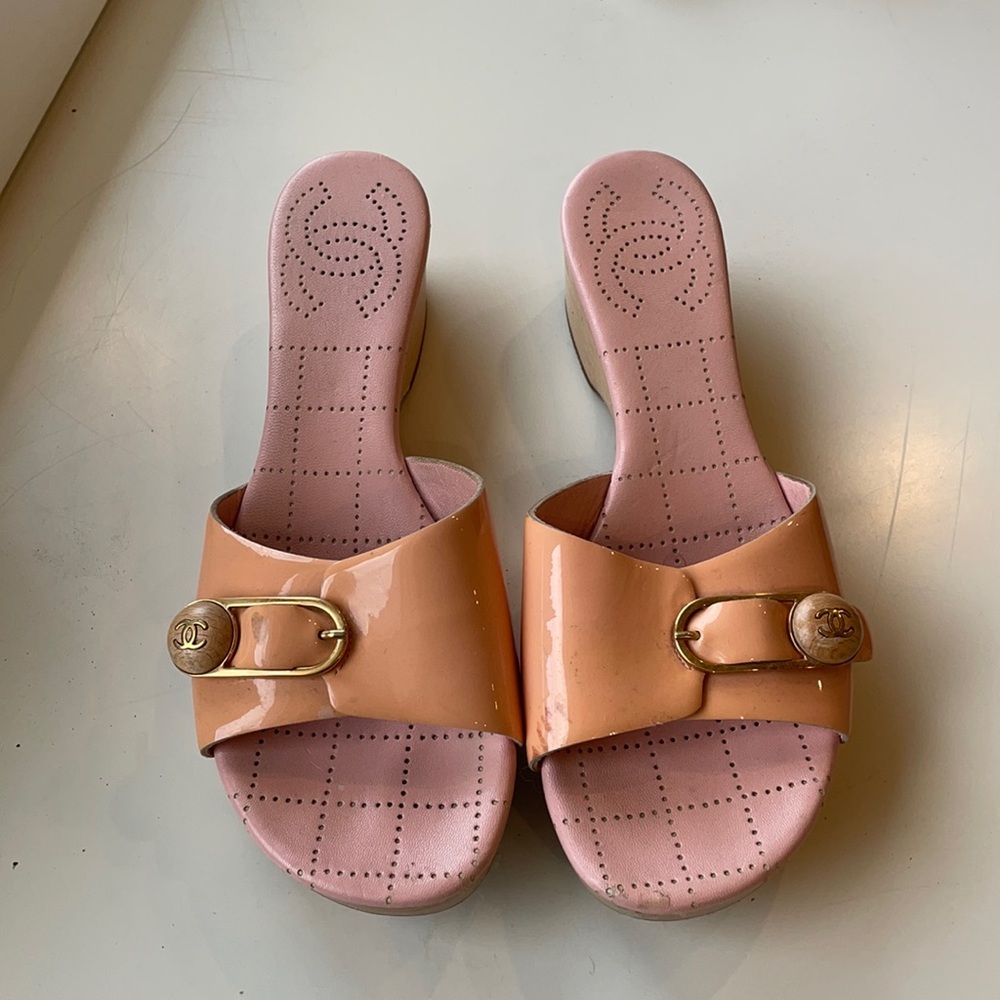 Chanel Pink Wood Sandals - 7.5